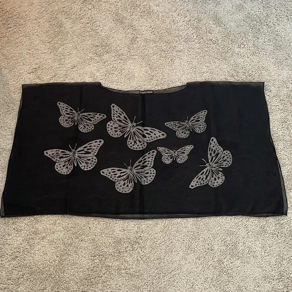 Traffic People Scarf Coverup Cropped Top - Picture 5 of 12